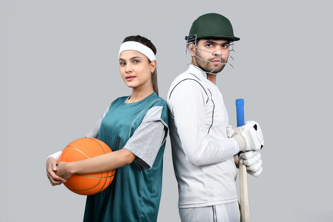 Top-5 Fähigkeiten für erfolgreiches Arbeiten in interkulturellen Teams: wie man sich an den globalisierten Arbeitsmarkt im Jahr 2025 anpasst.